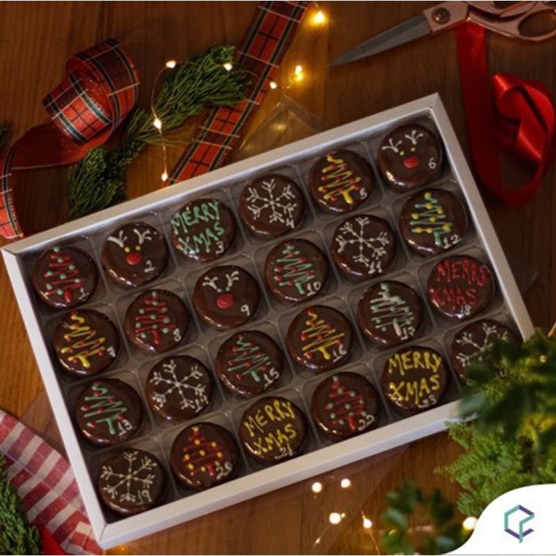 Caixa Berço Para Doces e Bombons Branco - 24 Cavidades - Ref.7234 - 5 unidades - Crystal  - Magazine 25