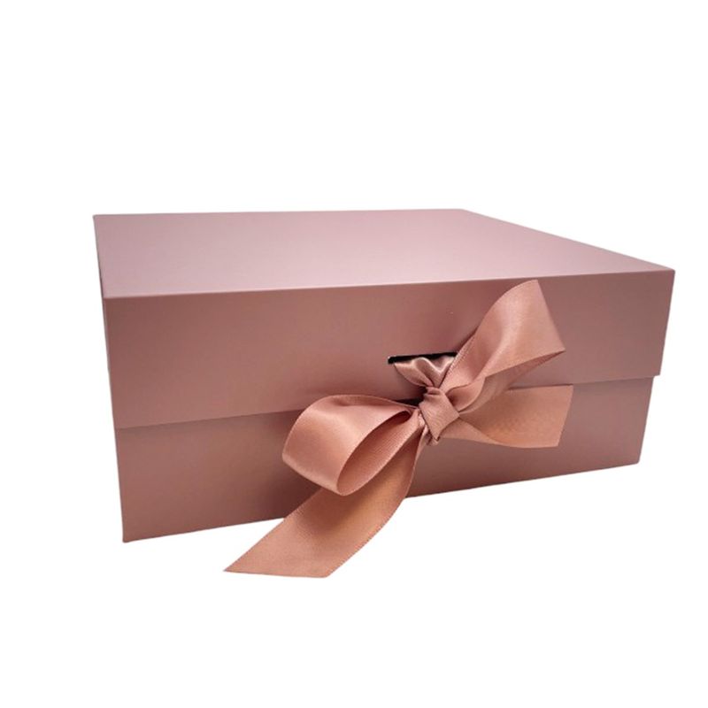 Caixa de Papel Rígido Quadrada Lilás com Imã e Fita - 1 unidade - Magazine 25