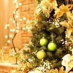 Bola de Natal Sortidas Verde Claro 8cm - 6 Un