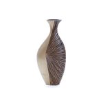 Vaso Infinity, em Resina Marrom e Dourado