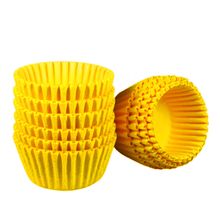 Forminha Lisa Impermeável para Doces Amarela No 4 c/100 - Reiki