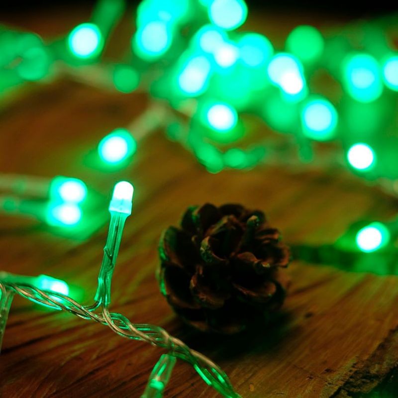 Iluminação de Natal - Pisca Pisca com 100 Leds - 8 Fases - Fio Incolor Verde Claro 127V